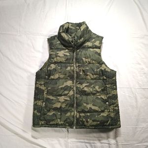 Old Navy Camo Mens full zip Puffer Vest